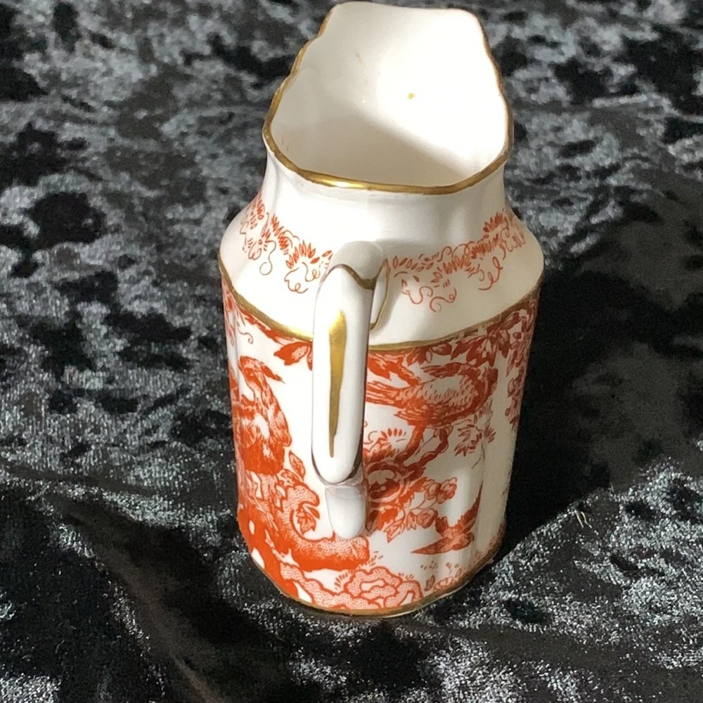 Vintage Royal Crown Derby small creamer - Picture 2 of 5